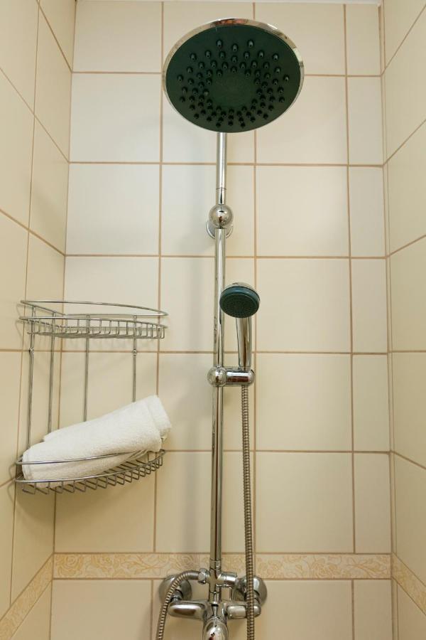 Chmielna - 250M Od Zlotych Tarasow, 350M Od Dworca Centralnego - Wifi - Smart Tv 55 Cali - Better Rental Warszawa Eksteriør bilde