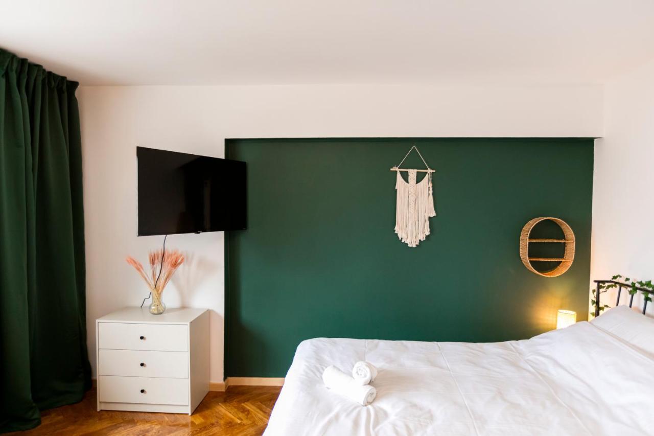 Chmielna - 250M Od Zlotych Tarasow, 350M Od Dworca Centralnego - Wifi - Smart Tv 55 Cali - Better Rental Warszawa Eksteriør bilde