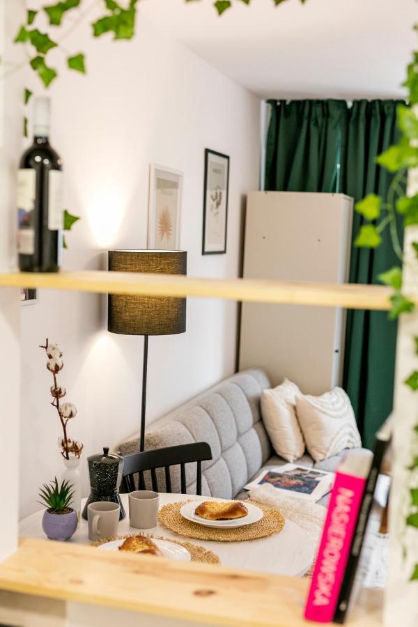 Chmielna - 250M Od Zlotych Tarasow, 350M Od Dworca Centralnego - Wifi - Smart Tv 55 Cali - Better Rental Warszawa Eksteriør bilde